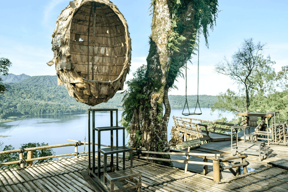 Anjungan Wanagiri di Danau Buyan: Tempat Terbaik untuk Menyaksikan Panorama Alam Bali