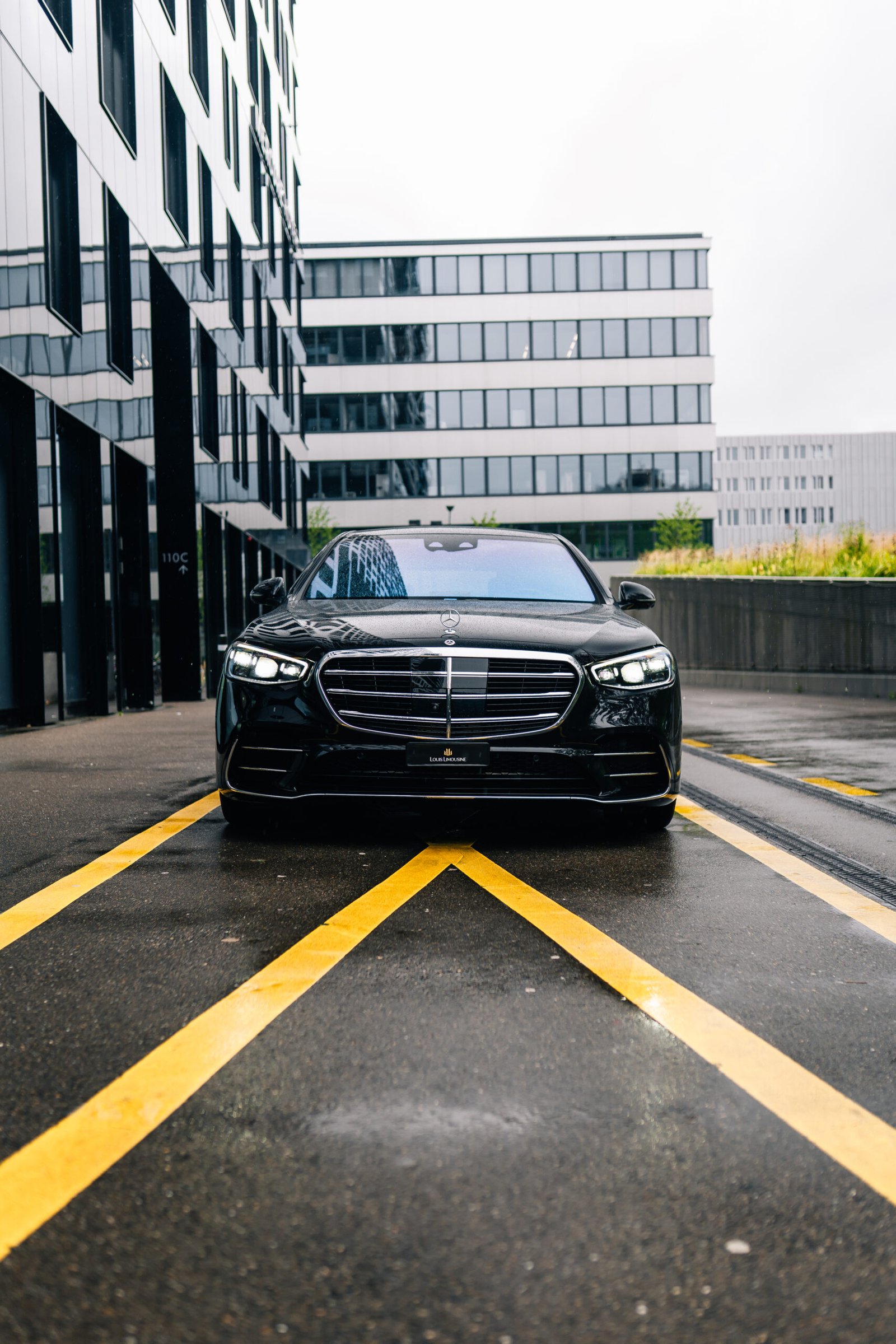 luxury limousine service in Switzerland